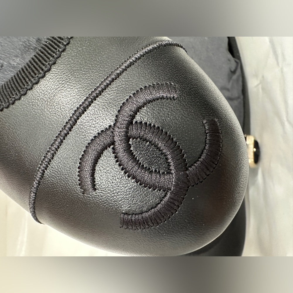 CHANEL CC LOGO BLACK LEATHER MARYJANE BALLET FLATS SHOES GOLD BUCKLE 41 - Picture 4 of 14